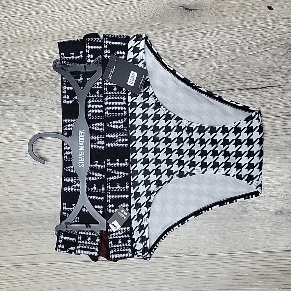 Steve Maddie 3 pack Bikini.